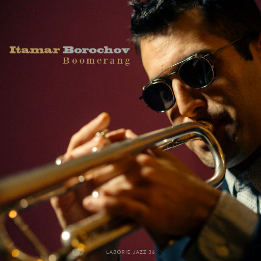 外国女人小便偷窥
